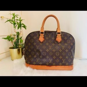❤️Lowest Priced in 👍🏻 condition LV Monogram Alma